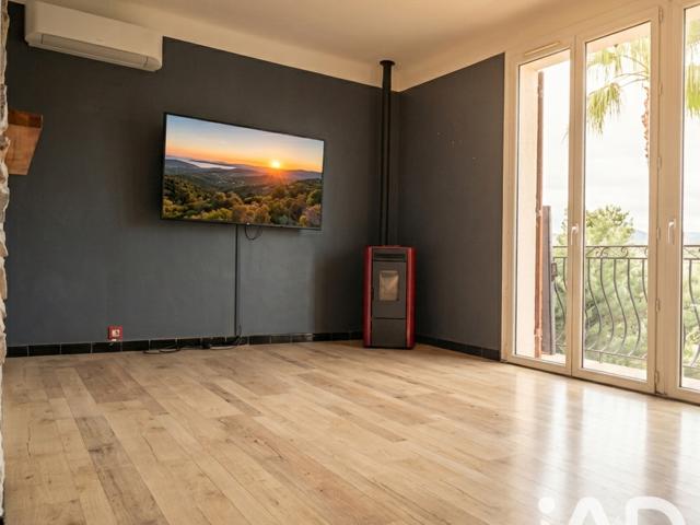 Vente  Appartement F3  de 77 m² à Fréjus 330 000 euros Réf: SFN-2106202