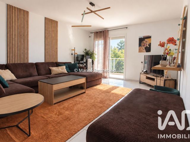 Vente  Appartement F3  de 67 m² à Fréjus 290 600 euros Réf: SFN-2116351