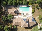 Vente  Maison de 230 m² à Forcalqueiret 699 000 euros