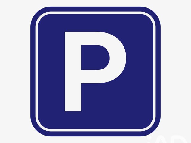 Vente  Garage de 15 m² à Sainte Maxime 35 000 euros Réf: SFN-2113542