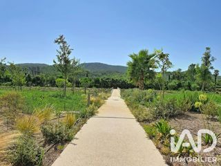 Vente  Appartement T4  de 88 m² à Hyères 335 000 euros