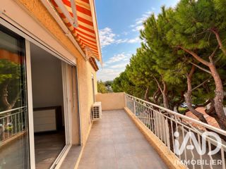Vente  Appartement T3  de 53 m² à Saint Cyr Sur Mer 320 000 euros