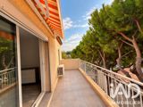 Vente  Appartement T3  de 53 m² à Saint Cyr Sur Mer 320 000 euros