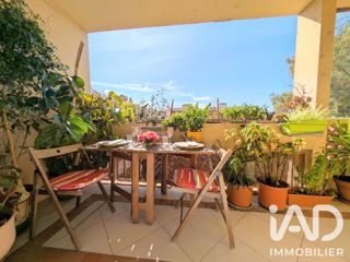 Vente  Appartement T4  de 74 m² à Cogolin 244 000 euros Réf: SFN-2116901