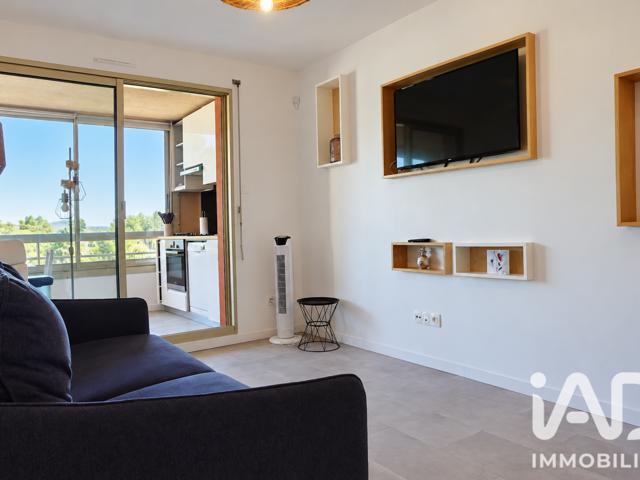 Vente  Appartement F2  de 32 m² à Hyères 240 000 euros Réf: SFN-2117746