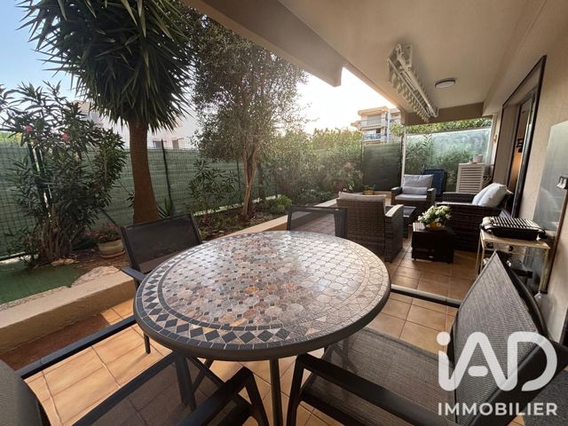 Vente  Appartement F3  de 57 m² au Lavandou 375 000 euros Réf: SFN-2117973