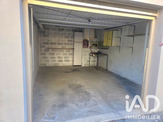 Vente  Garage de 17 m² à La Valette du Var 35 000 euros Réf: SFN-2118167