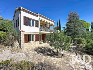Vente  Maison de 168 m² à Tourrettes 697 000 euros