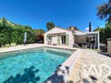 Vente  Maison de 186 m² à Fréjus 729 000 euros