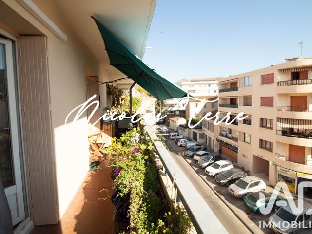 Vente  Appartement T3  de 57 m² à Toulon 125 000 euros Réf: SFN-2116306