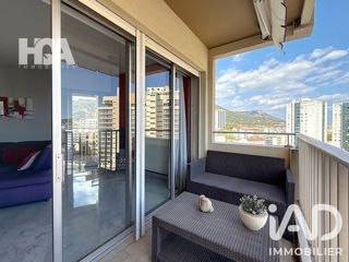 Vente  Appartement F4  de 94 m² à Toulon 275 000 euros Réf: SFN-2118694