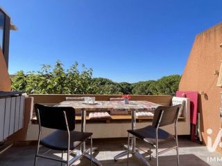 Vente  Appartement T2  de 19 m² à La Londe les Maures 157 000 euros