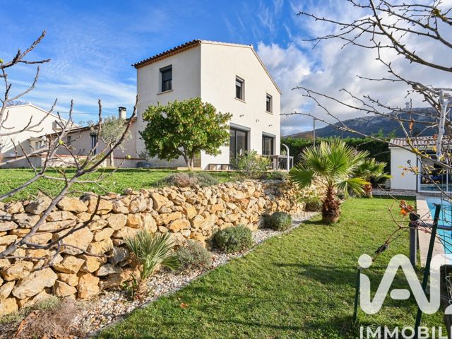 Vente  Maison de 180 m² à Plan d'Aups Sainte Baume 590 000 euros Réf: SFN-1887886