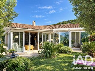 Vente  Maison de 107 m² à Cavalaire sur Mer 695 000 euros