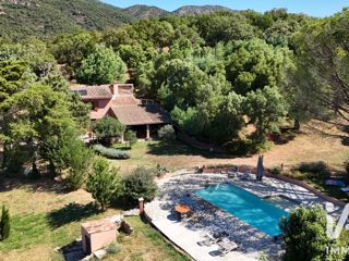 Vente  Maison de 248 m² à Bormes les Mimosas 1 849 000 euros