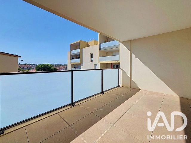 Vente  Appartement F3  de 62 m² à Toulon 200 000 euros Réf: SFN-2117218