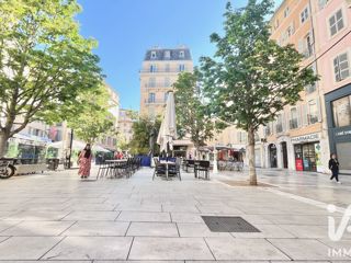 Vente  Appartement T2  de 50 m² à Toulon 101 000 euros