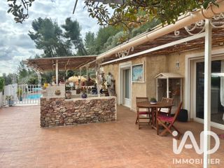 Vente  Maison de 130 m² à Cuers 499 000 euros