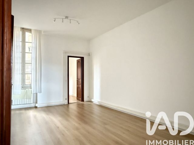 Vente  Appartement F5  de 96 m² à Toulon 270 000 euros Réf: SFN-1928963