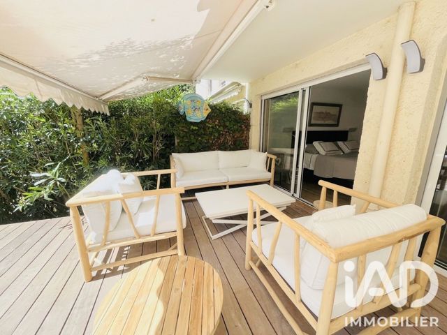 Vente  Appartement F4  de 80 m² à Saint Tropez 1 150 000 euros Réf: SFN-2112079