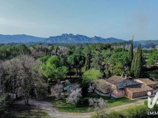 Vente  Maison de 233 m² à Roquebrune sur Argens 949 000 euros Réf: SFN-2117400