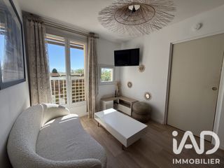 Vente  Appartement F3  de 41 m² à La Londe les Maures 189 000 euros Réf: SFN-2122294