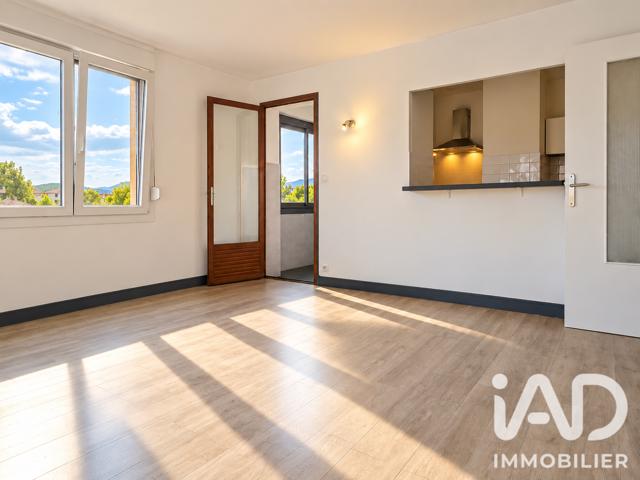Vente  Appartement F3  de 72 m² à Fréjus 218 200 euros Réf: SFN-2120859