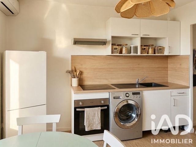 Vente  Appartement F2  de 26 m² à Sanary 182 000 euros Réf: SFN-2016019