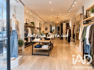 Vente  Local commercial de 60 m² à Saint Raphaël 45 900 euros