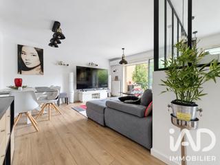 Vente  Appartement T2  de 47 m² à Six-Fours 279 000 euros