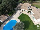 Vente  Maison de 140 m² à Solliès Pont 749 000 euros