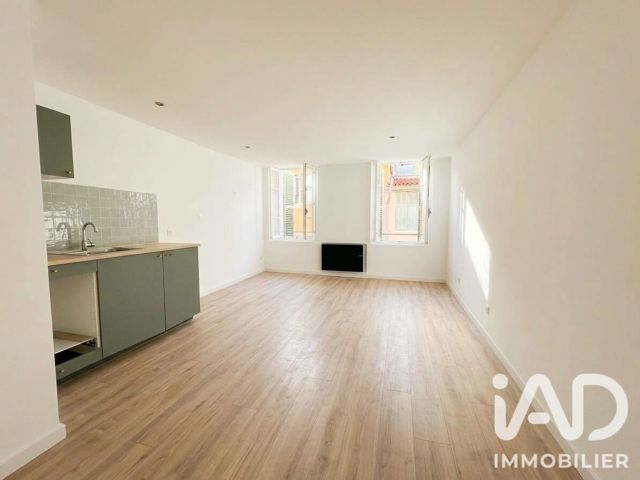 Vente  Appartement F2  de 32 m² à Toulon 114 000 euros Réf: SFN-2107192