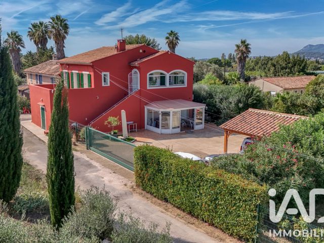 Vente  Maison de 98 m² à La Crau 610 000 euros Réf: SFN-2122407