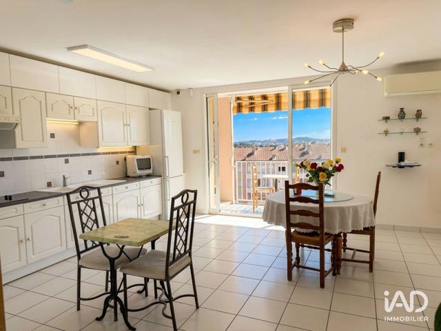Vente  Appartement F3  de 75 m² à Toulon 185 000 euros Réf: SFN-2126245
