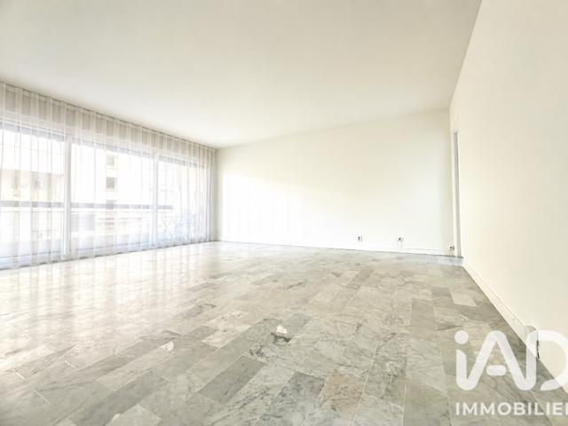 Vente  Appartement T4  de 78 m² à Saint Raphaël 342 000 euros Réf: SFN-2127129