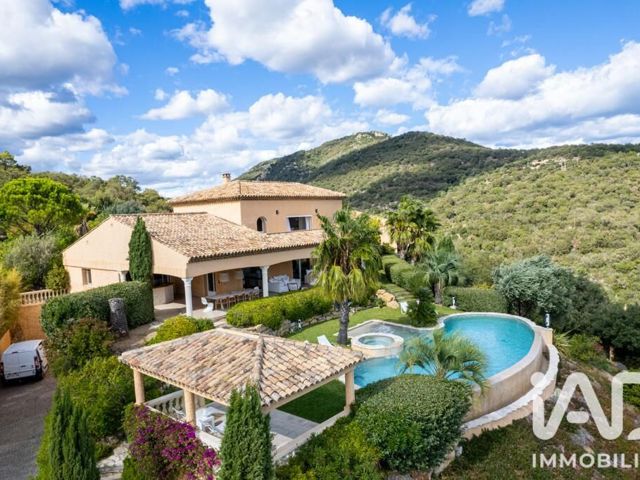 Vente  Maison de 465 m² à Grimaud 3 990 000 euros Réf: SFN-2127106