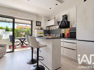 Vente  Appartement T2  de 43 m² à Fréjus 383 000 euros Réf: SFN-2124073