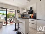 Vente  Appartement T2  de 43 m² à Fréjus 383 000 euros