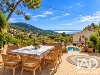 Vente  Maison de 156 m² à Carqueiranne 1 395 000 euros Réf: SFN-2127510