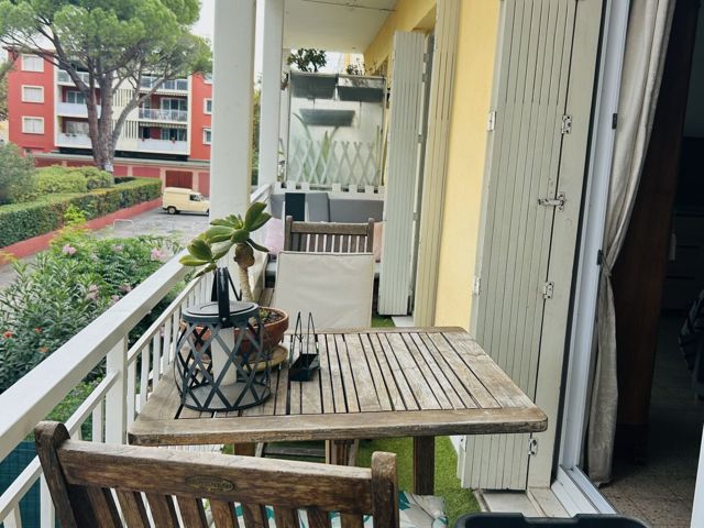Vente  Appartement T4  de 71 m² au Pradet 279 000 euros Réf: SFN-2125414