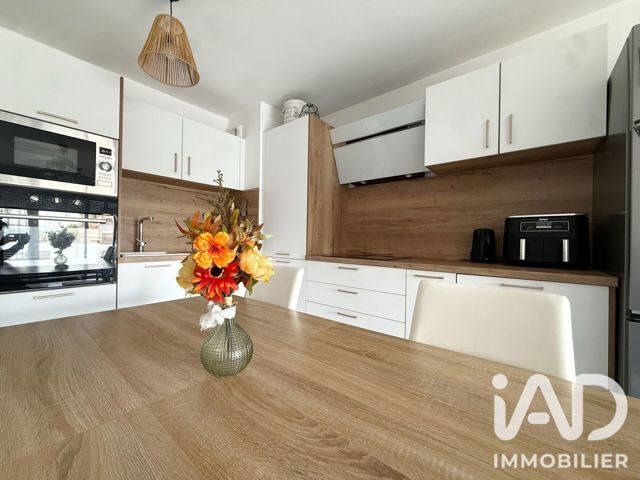 Vente  Appartement F4  de 73 m² à La Garde 315 000 euros Réf: SFN-2129360