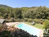 Vente  Maison de 95 m² à La Roquebrussanne 364 000 euros