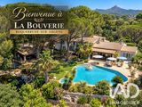 Vente  Maison de 300 m² à Roquebrune sur Argens 1 298 850 euros