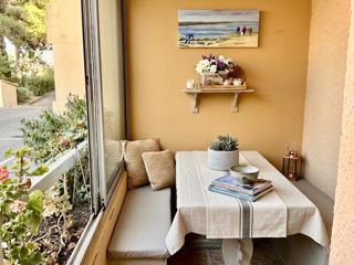 Vente  Appartement T2  de 25 m² à Bormes les Mimosas 155 000 euros Réf: SFN-2131463