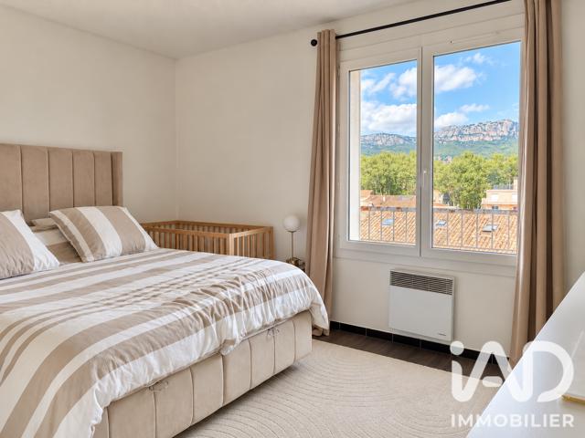 Vente  Appartement T3  de 51 m² à Toulon 129 000 euros Réf: SFN-2132254
