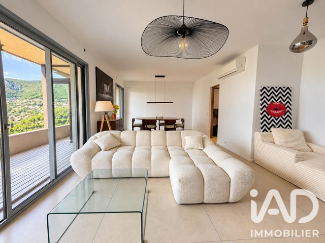 Vente  Appartement F4  de 102 m² à Toulon 449 000 euros Réf: SFN-2132219