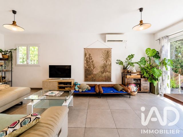 Vente  Maison de 100 m² à Hyères 499 900 euros Réf: SFN-2069071
