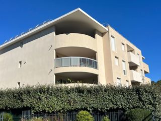 Vente  Appartement T2  de 38 m² à La Seyne 190 000 euros