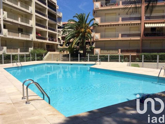 Vente  Appartement T2  de 39 m² à Sainte Maxime 199 900 euros Réf: SFN-2135384