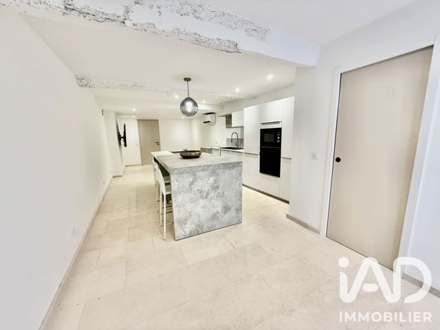 Vente  Appartement T2  de 54 m² à Cogolin 195 000 euros Réf: SFN-2135617